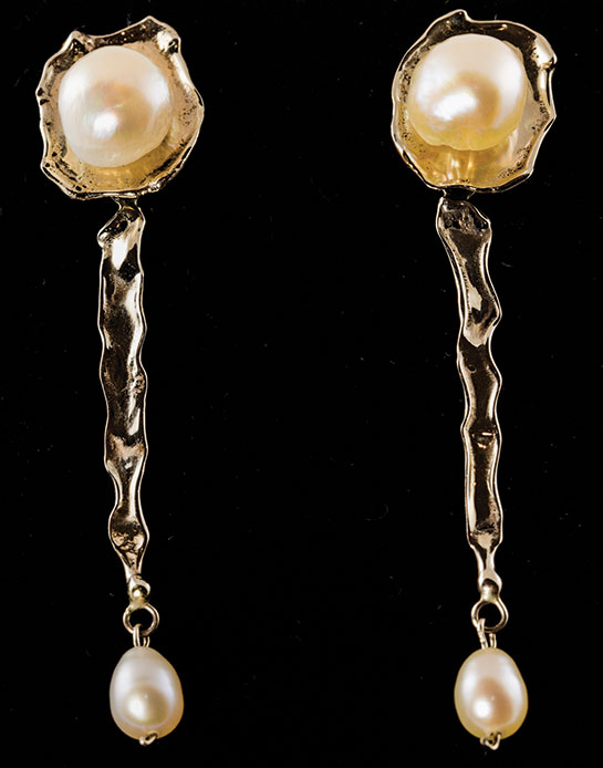 Sara Despain Pearl Earrings