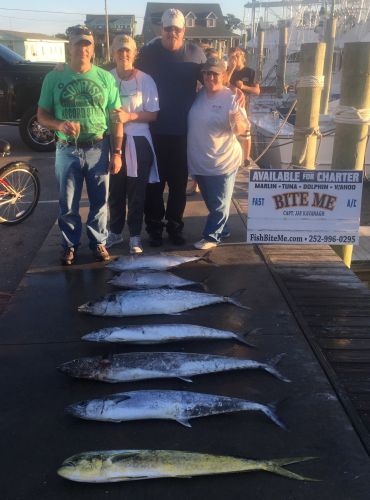 Bite Me Sportfishing Charters, Late Day Live Bait action!