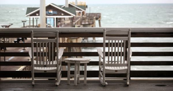 Jennette's Pier, Strong North Breeze