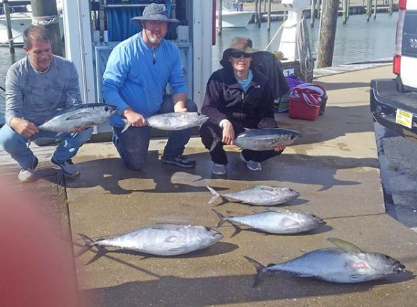 Tuna Duck Sportfishing, Blue Marlin Battle and Tunas
