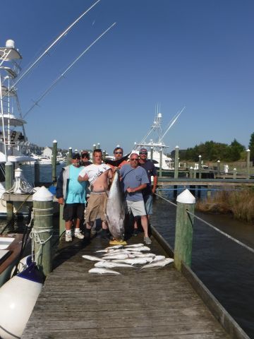 Pirate's Cove Marina, The fish are eating well.....and so are our Anglers!