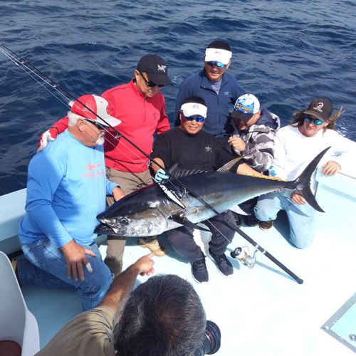 Tuna Duck Sportfishing, Giant Bluefin Tuna Retained