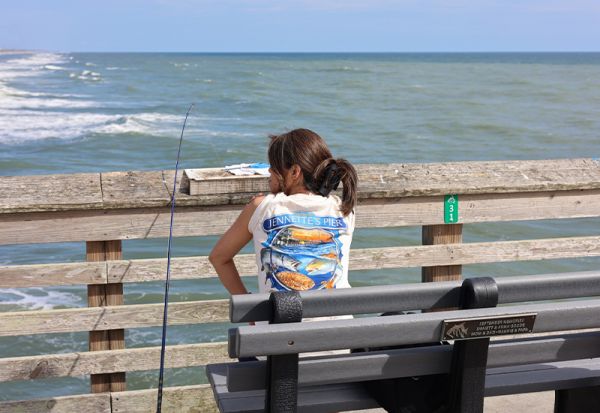 Jennette's Pier, Bluefish & Mackerel are Biting!