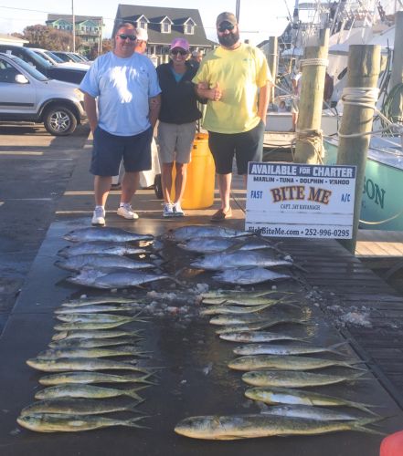 Bite Me Sportfishing Charters, Pretty Fall day Tunas and dolphins