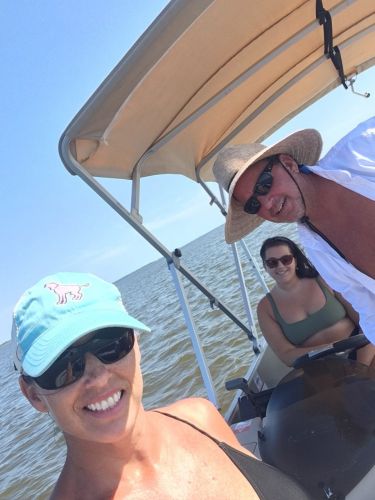 Phideaux Fishing, Pontoonin