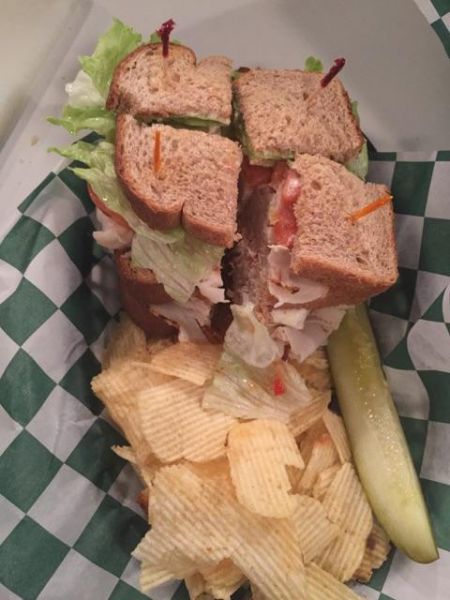 Poor Richard's Sandwich Shop Manteo, CLUB