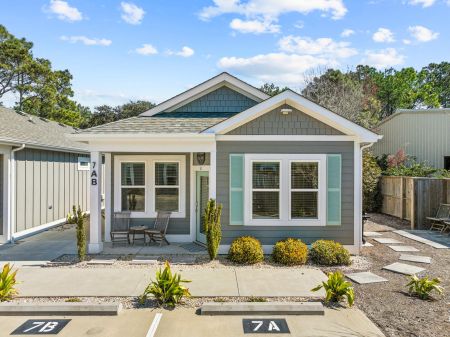 KEES Vacations, Breezy Bungalow