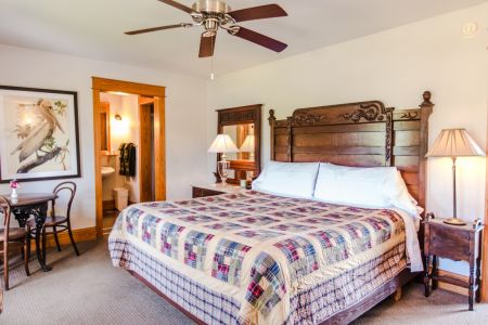 The Roanoke Island Inn, Room 6 - King Suite