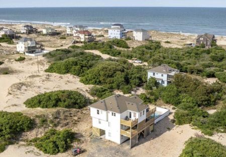 Beach Realty, Blue Moon