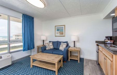 Mariner Inn & Suites, Deluxe Studio Suite