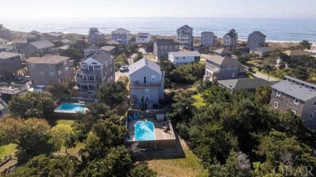 Brindley Beach Vacations, The Mad Hatteras