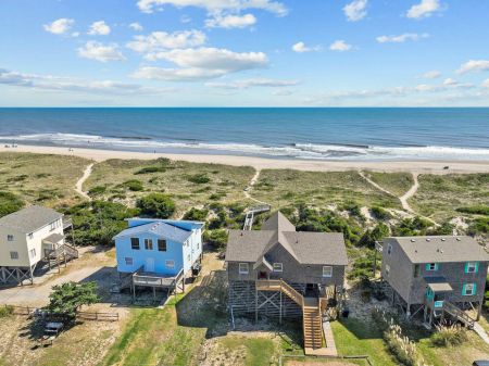 Brindley Beach Vacations, GypsiesTrampsThieves