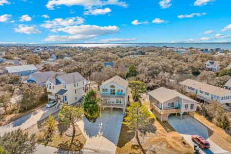 Corolla Classic Vacations, Barracuda Cove