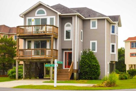 Corolla Classic Vacations, Diamond in the Ruff