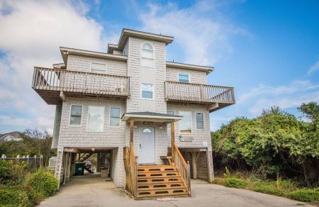 Beach Realty, Adams View - C0250
