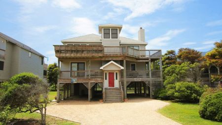 Brindley Beach Vacations, Berry