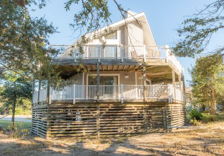 Beach Realty, Captain's Perch