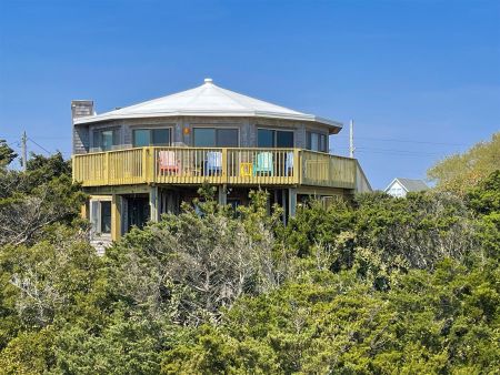 Dolphin Realty, Dune Rose