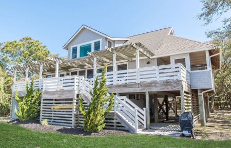 Beach Realty, Family Tradition