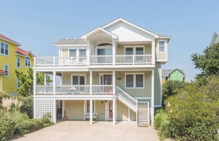 Beach Realty, Mayflower