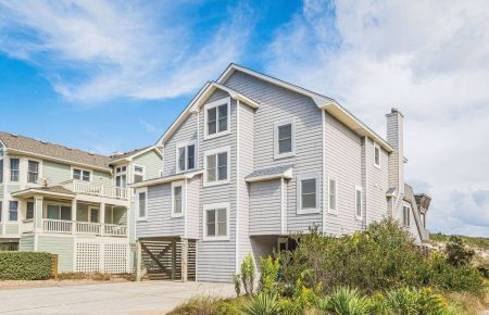 Beach Realty, Summer Camp