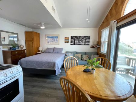 Hatteras Cabanas, 18 Foolish Endeavor 