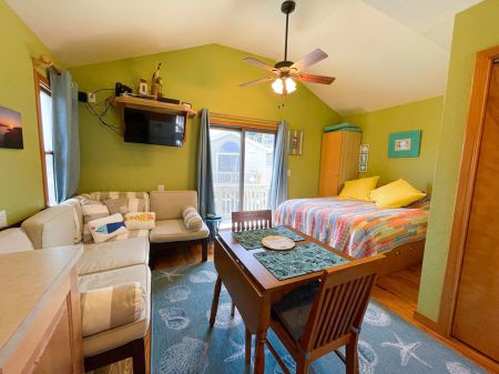 Hatteras Cabanas, 19. Oceans Door West