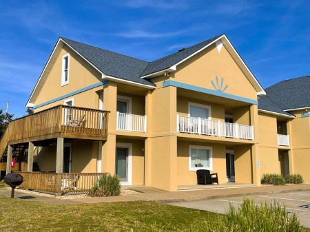 Dolphin Realty, Salty Dog