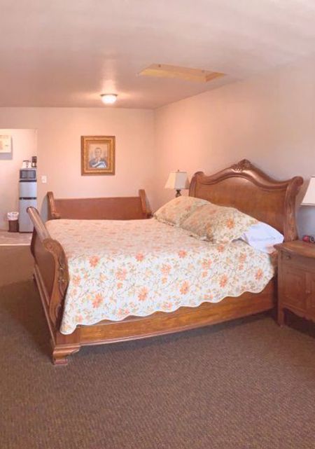 Scarborough Inn, Queen Bed Room