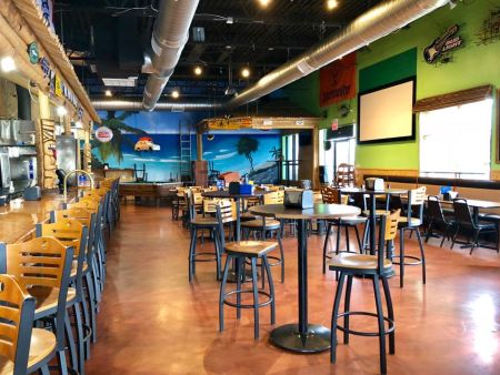 Sundogs Raw Bar & Grill, Karaoke Night