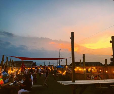 Jack Brown's Beer & Burger Joint, The Cashmere Jungle Lords