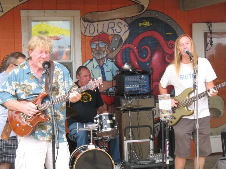NouVines, Live Music with Bill & Friends