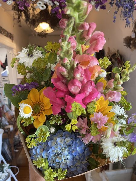 Buffalo City Distillery, Make Your Own Bouquet with Carolina Charm