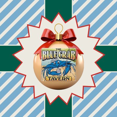 Misfit Bars of Christmas Crawl, Photos with Santa at The Blue Crab Tavern