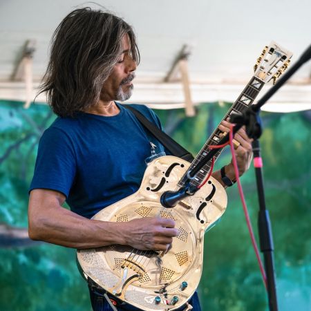 Ocracoke Alive, Ukulele & Guitar with Lou Castro