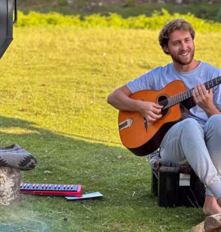 Buffalo City Distillery, Acoustic Sunday with Jackson Blainey Phillips