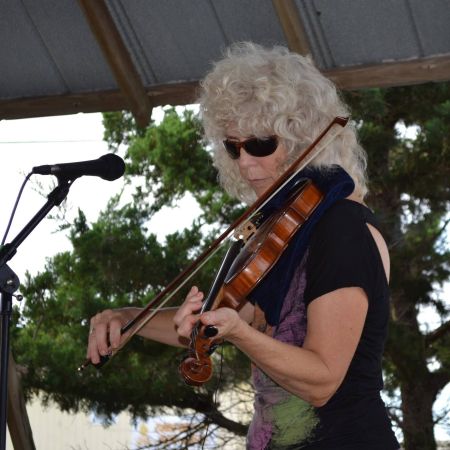 Cafe Pamlico, Lisa Cooper