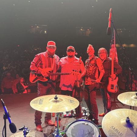 Fish Heads Bar & Grill, RT Johnson