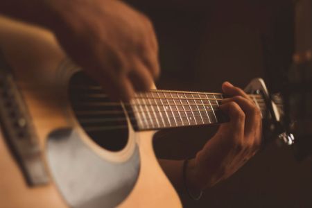 Rundown Cafe, Live Music with Scott from Slick One