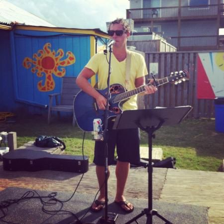Fish Heads Bar & Grill, Christian Benedi