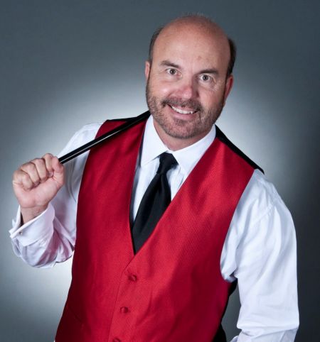 Black Pelican Oceanfront Restaurant, Tableside Entertainment: Stanley the Magician
