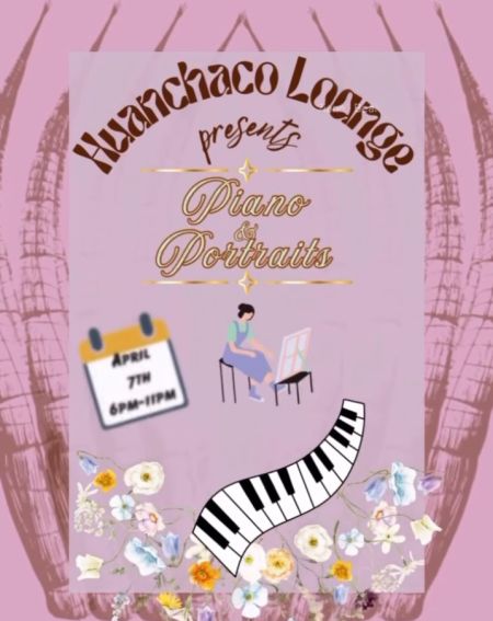 Huanchaco Lounge, Piano and Portraits