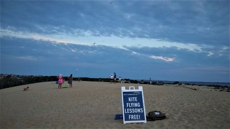 Free kite lessons by Kitty Hawk Kites at Jockey's Ridge State Park