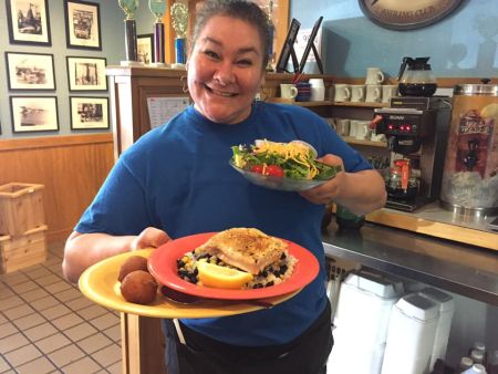 Darrell's Seafood Restaurant Manteo, Fish of the Day Lunch Special
