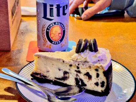 Bonzer Shack Bar & Grill, Dessert Special