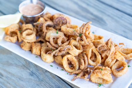 Dune Street Rawbar & Grill, Fried Calamari