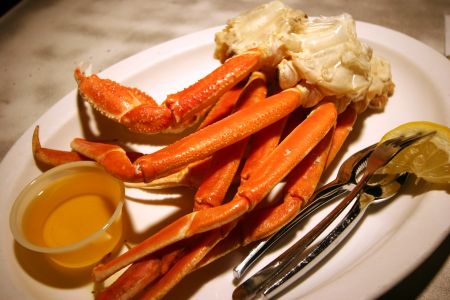 Black Pelican Oceanfront Restaurant, Snow Crab Legs