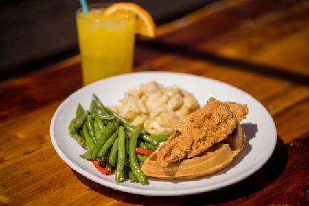 Mulligan's Grille, Chicken & Waffles
