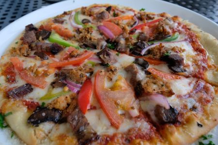 Avenue Waterfront Grille, BYOP (Build Your Own Pizza)