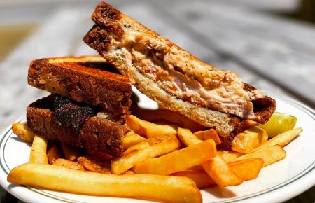 Red Drum Grille & Taphouse, Blackened Gamefish Reuben